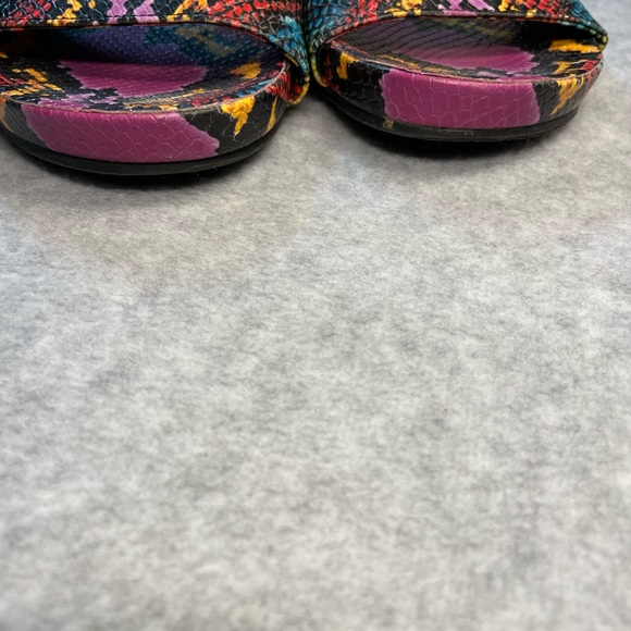 Gianni Bini Multicolor Snake Print Sandals - Picture 4 of 8